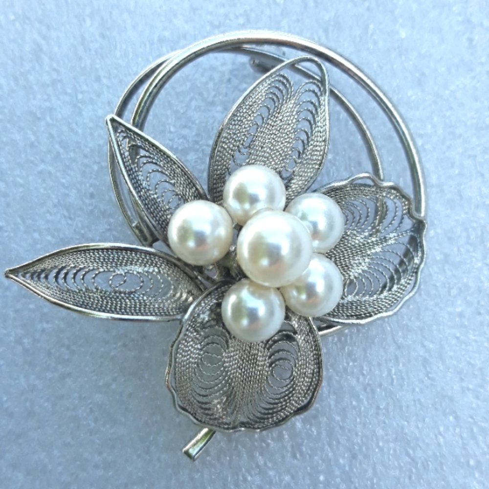 VTG Filigree Sterling Silver & White Cultured Pearls Brooch